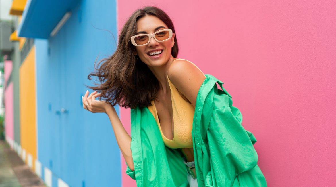 Odijevanje koje podiže raspoloženje: zašto je „dopamine dressing” postao veliki modni trend?